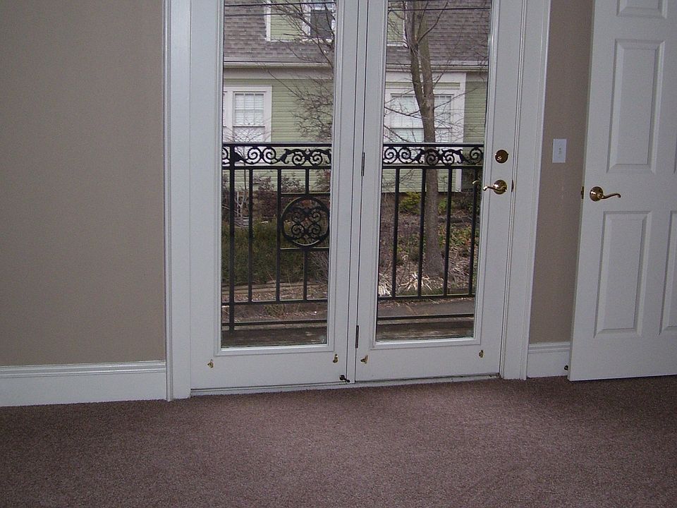 1st image of 340 N Campbell Ave APT 11