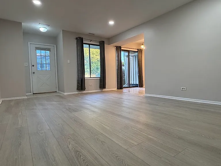 1005 Cleveland Ct #33 — Photo 3