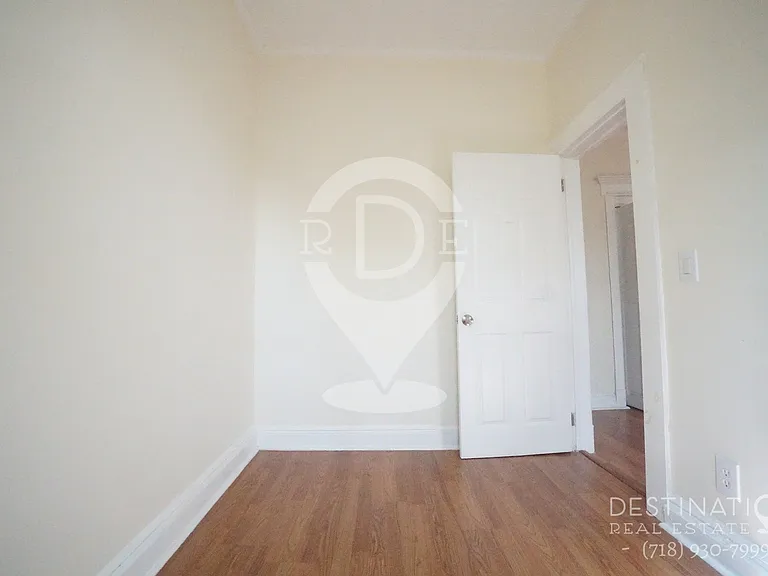 429 48th St #3 — Photo 19