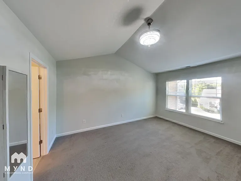 182 Red Admiral Ct — Photo 16