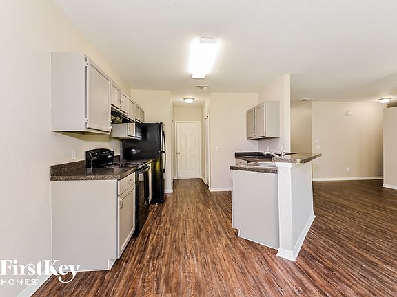 5th image of 1771 S Chamberlain Blvd