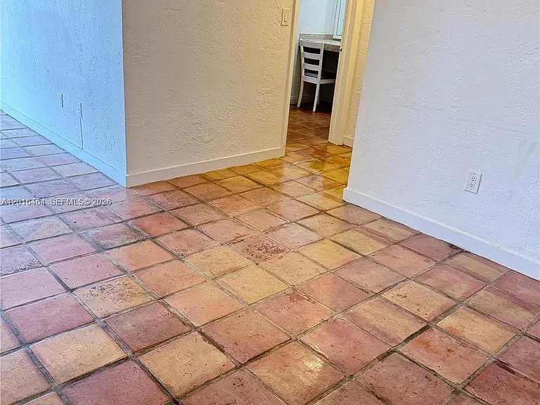 1205 Mariposa Ave #301 — Photo 20