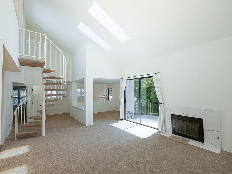 4450 Antigua Way — Photo 8