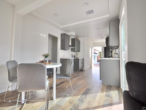 5th image of 4806 Templeton St
