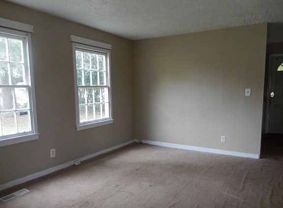 2nd image of 5274 Nisbet Dr