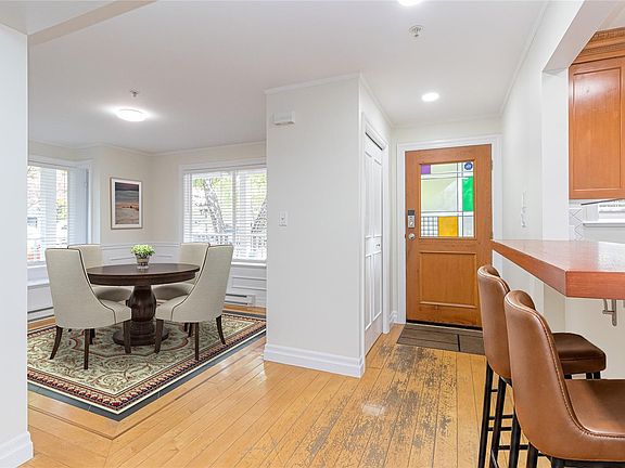 3rd image of 649 Admirals Rd #1