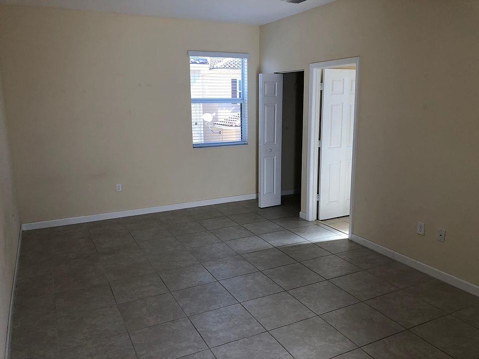 2nd image of 16932 SW 90th St #Studio
