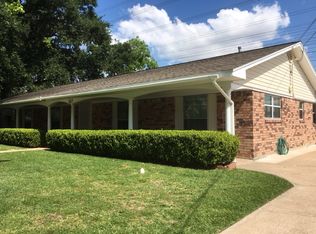 117 W Forrest Ln, Deer Park, TX 77536