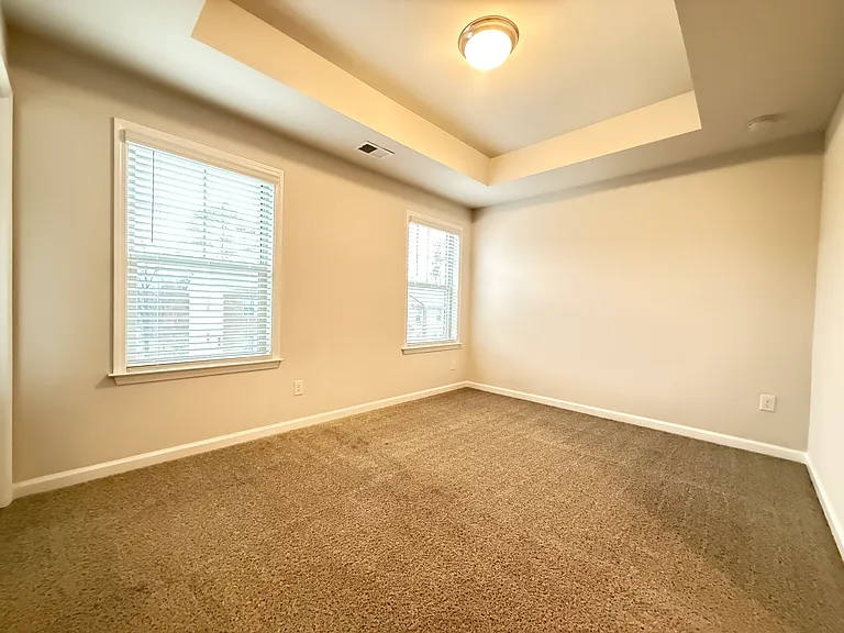 3756 Davis Cir — Photo 34