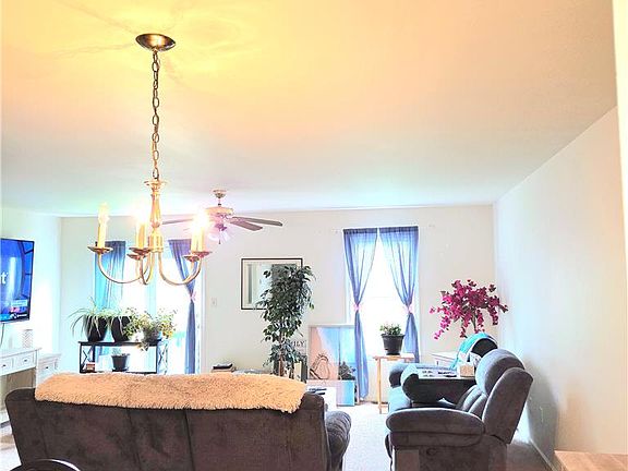4th image of 348 Moty Dr