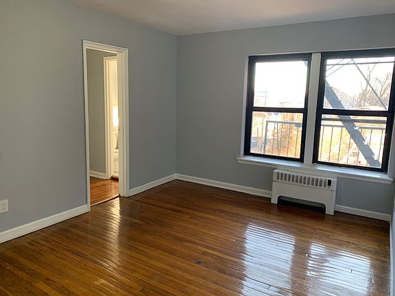5th image of 425 Mount Prospect Ave APT 207