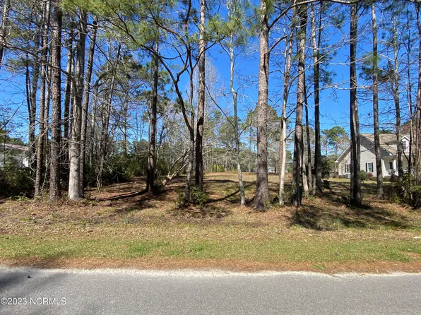 215 Country Club Drive SW, Shallotte, NC 28470
