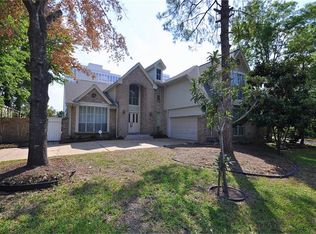 11703 Wickchester Ln, Houston, TX 77043