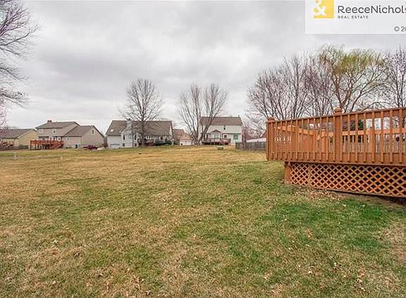 3rd image of 2241 NE Waterfield Ln