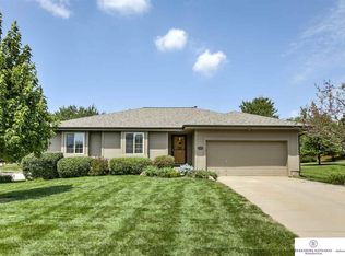 15320 Ohio Cir, Omaha, NE 68116