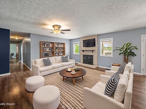 4th image of 339 Thames Ct