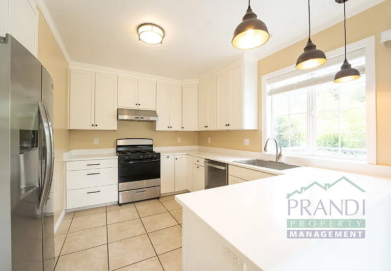40 Pleasant Ln — Photo 12