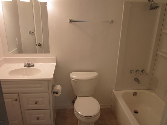 4th image of 16402 N 31st St Unit 209