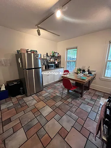731 Parker St #1T Photo 1