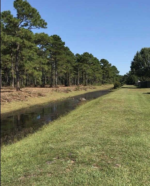 2nd image of 1700 Plantation Rd
