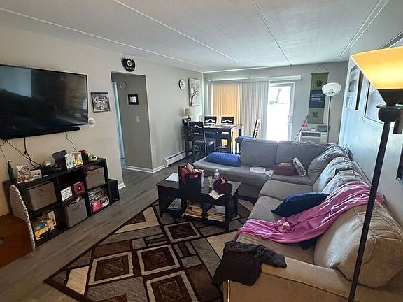 5th image of 170 E Lake St APT 101