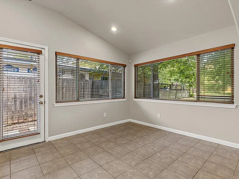 7604 Robalo Rd — Photo 14