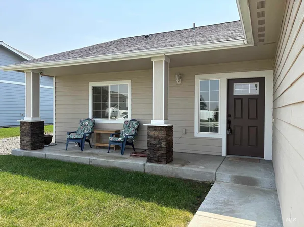 1556 Discovery Dr, Lewiston, ID 83501