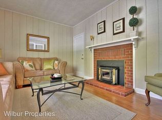 1320 Miramonte Ave, Mountain View, CA 94040