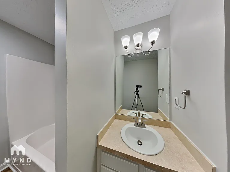 316 Eleanor Dr — Photo 17