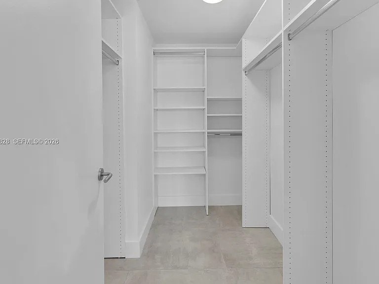 1180 N Federal Hwy #1009 — Photo 26