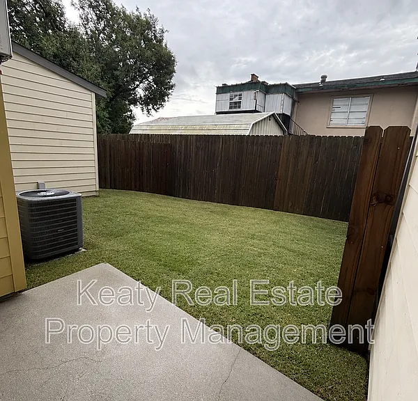 113 Highland Park Ln — Photo 11