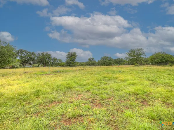 1475 Purgatory Rd, New Braunfels, TX 78132
