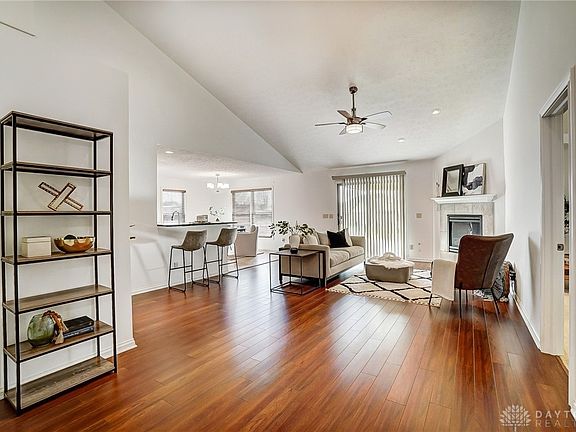 5th image of 838 Saint Simons Ln