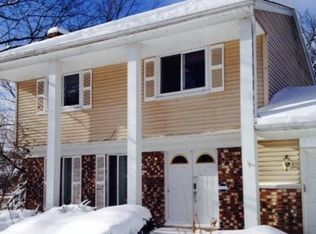 1285 Eason Rd, Waterford, MI 48328