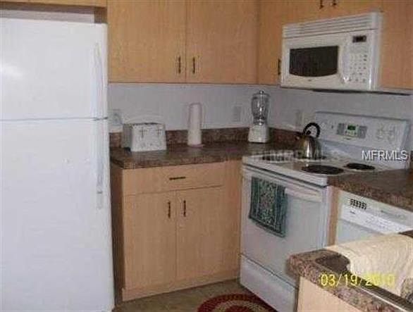 2nd image of 18101 Indian Creek Dr