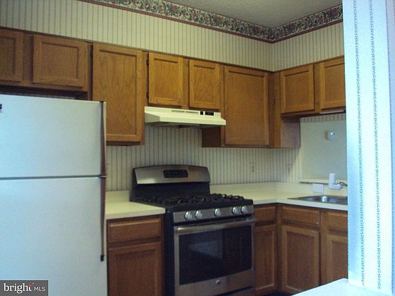 3rd image of 3008 McMaster Ct