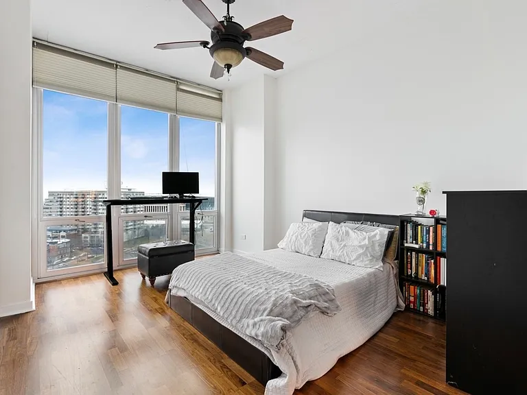 1600 S Indiana Ave #2505 — Photo 4