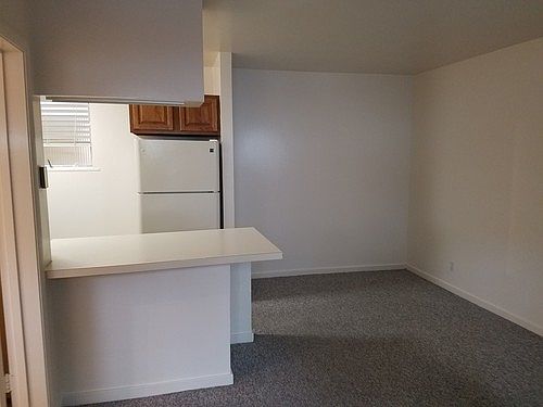 2nd image of 1625 Gough St APT 02
