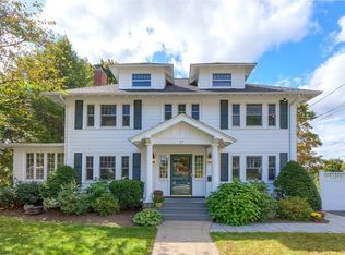 27 Wolcott Ave, Andover, MA 01810
