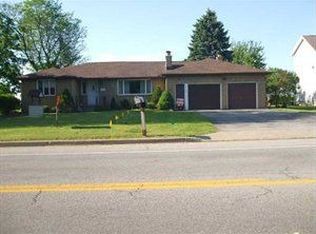 8220 Greiner Rd, Williamsville, NY 14221