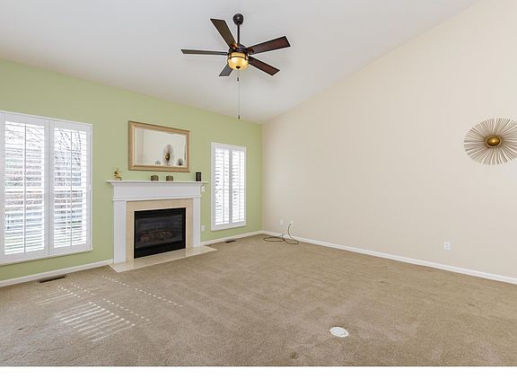 Great Room with Vaulted Ceilings and Gas Fireplace