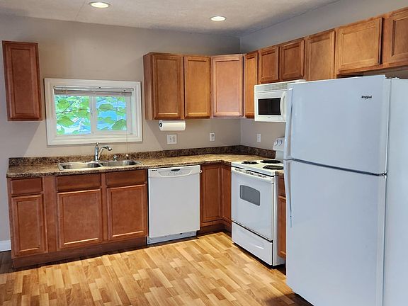 Kitchen: Oven, New Fridge, dishwasher, microwave, garbage disposal.