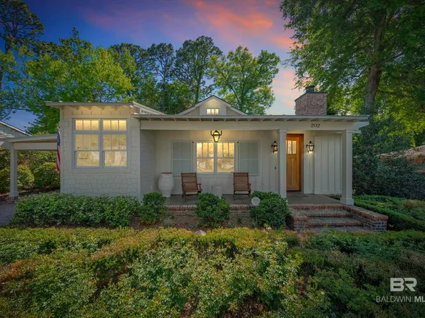 202 Orange Ave, Fairhope, AL 36532