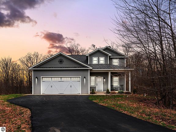 3rd image of 7659 Horton Creek Dr
