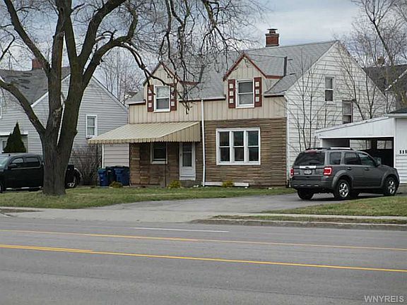 2nd image of 523 Niagara Falls Blvd
