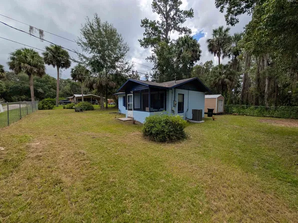 601 McClure St, Welaka, FL 32193