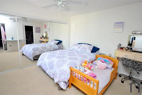 2212 White Pine Cir #B — Photo 8