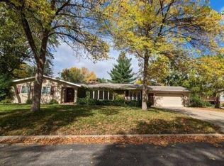 933 Jeffrey Ct, Saint Cloud, MN 56303