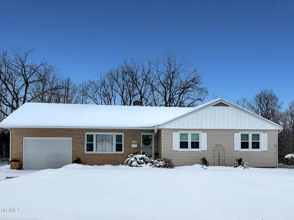 58 Valentine Rd, Pittsfield, MA 01201