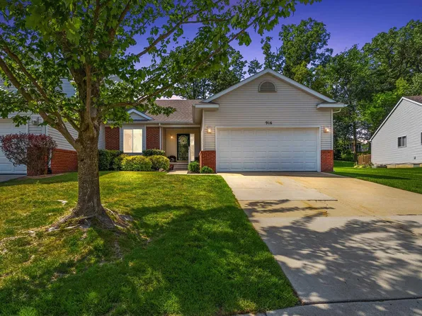 916 Spirea, Howell, MI 48843